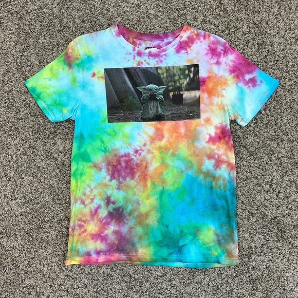 mandalorian Star Wars baby yoda tie dye tshirt - M 28x20 - Picture 8 of 10